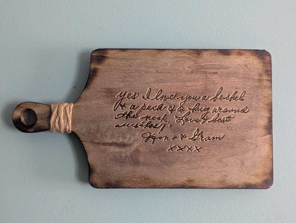 Hand Script Memorial Note on Ornamental Serving Board Hand Script Memorial Note on Ornamental Serving Board